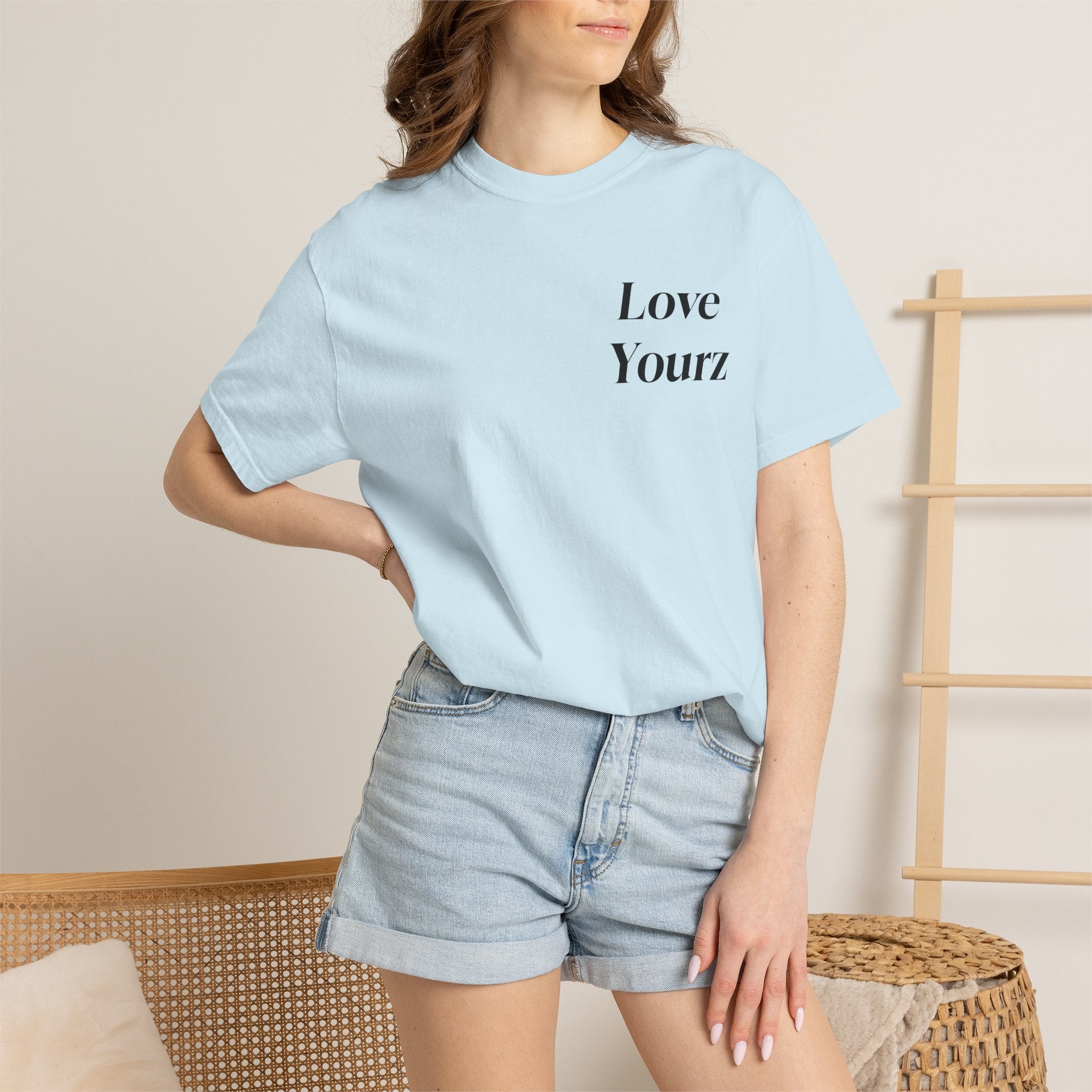 LOVE YOURZ T-shirt