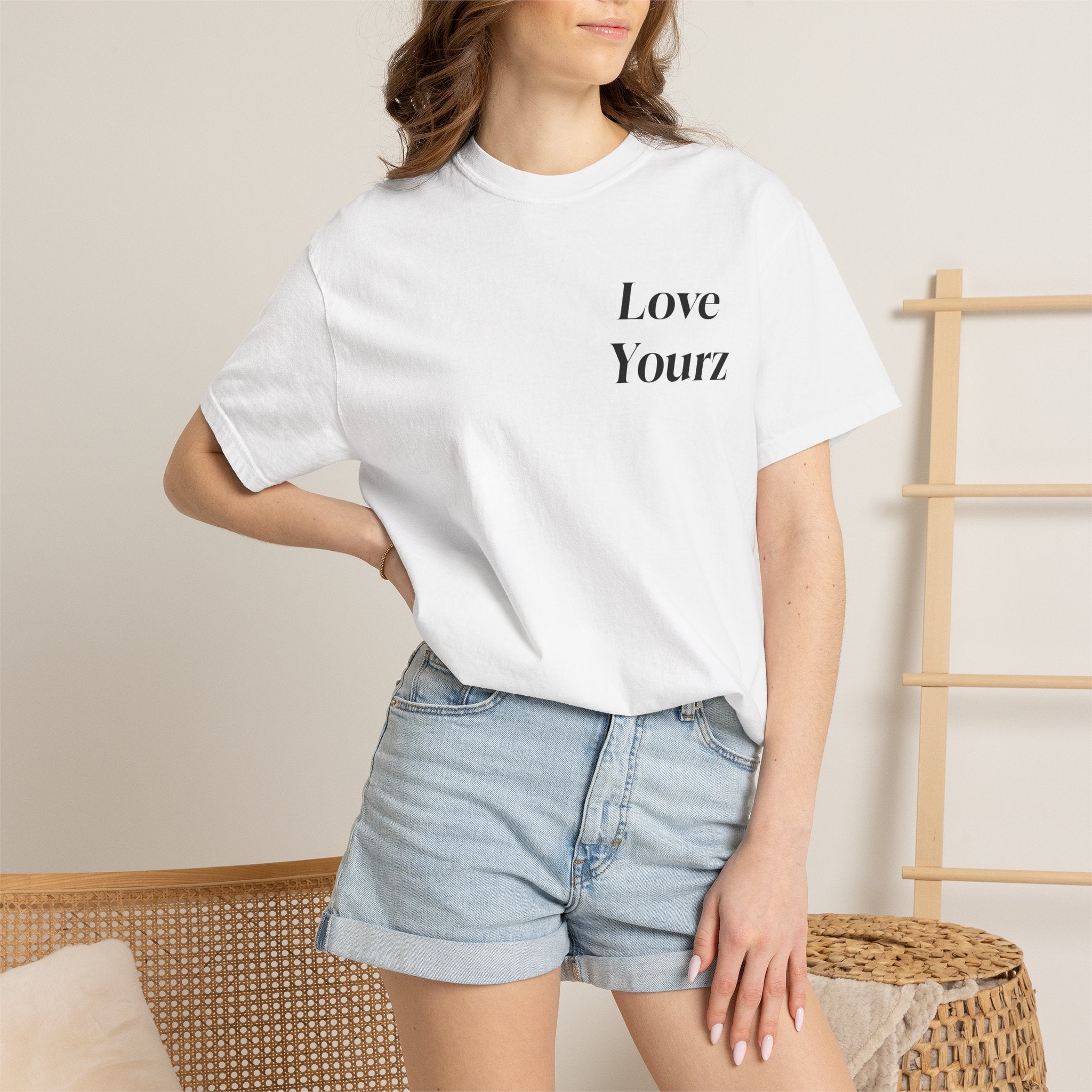 LOVE YOURZ T-shirt