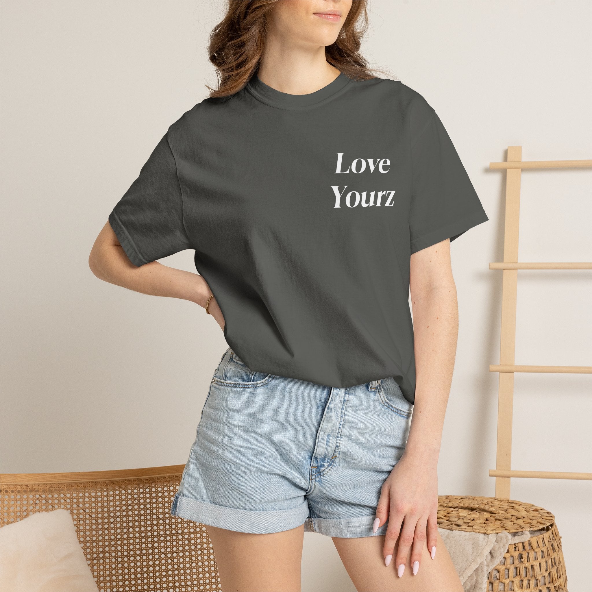 LOVE YOURZ T-shirt