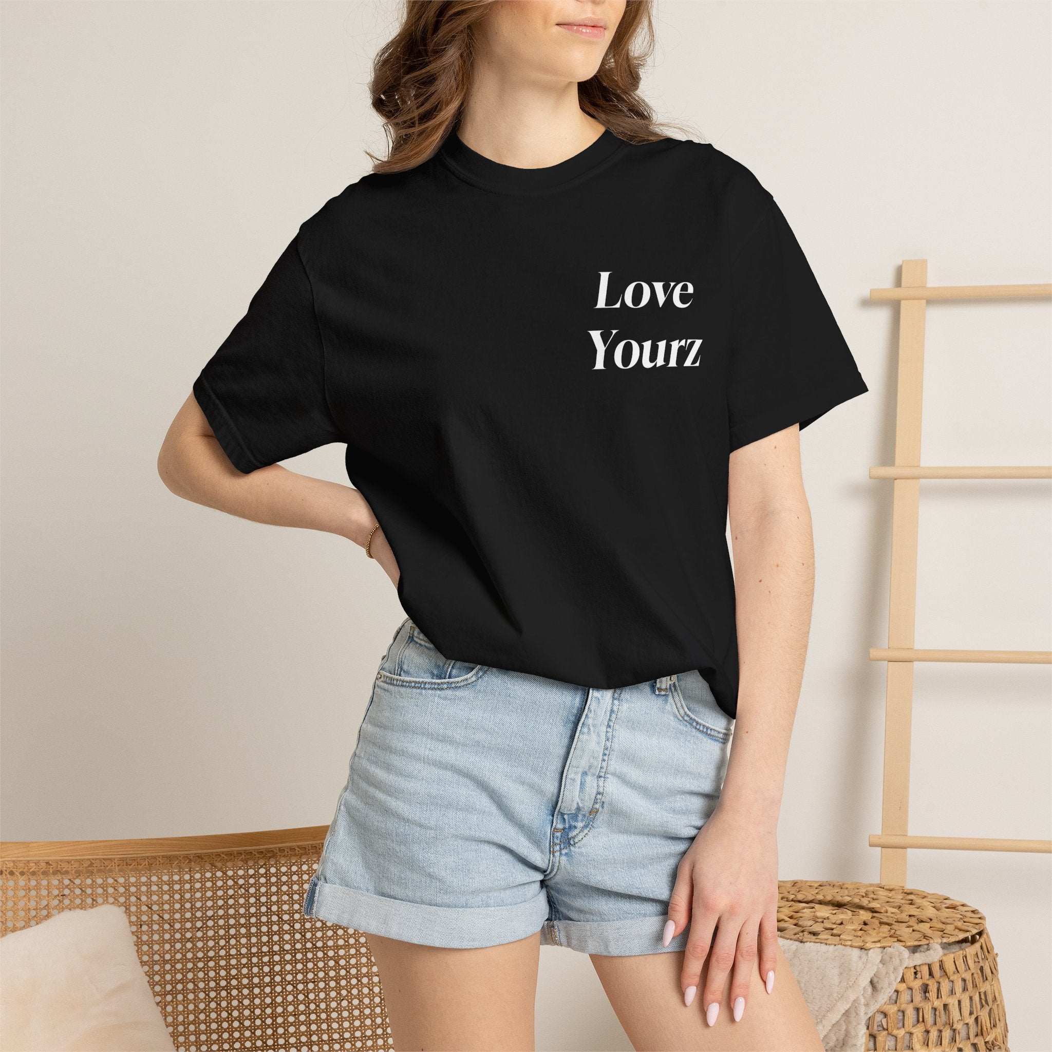 LOVE YOURZ T-shirt